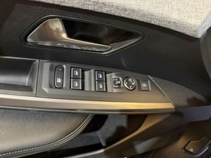 Peugeot 3008 Hybrid 1.2 107KW GT eDCS6 - Foto 20