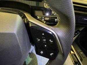 Peugeot 3008 Hybrid 1.2 107KW GT eDCS6 - Foto 18