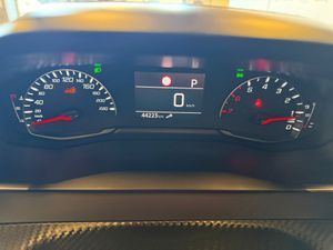 Peugeot 2008 Active Pack BlueHDI 130 S&S EAT8 - Foto 17