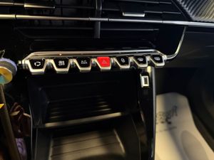 Peugeot 2008 Active Pack BlueHDI 130 S&S EAT8 - Foto 15