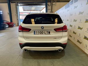 BMW X1 sDrive18dA Corporate - Foto 4