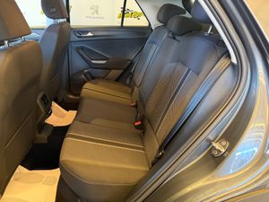 Volkswagen T-Roc Advance 2.0 TDI 85kW (115CV) - Foto 8