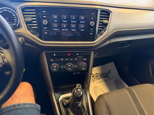 Volkswagen T-Roc Advance 2.0 TDI 85kW (115CV) - Foto 18