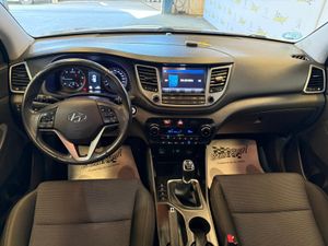 Hyundai Tucson 1.7 CRDi 85kW (115CV) BDrive Essence 4x2 - Foto 8