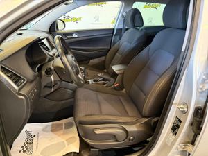 Hyundai Tucson 1.7 CRDi 85kW (115CV) BDrive Essence 4x2 - Foto 9