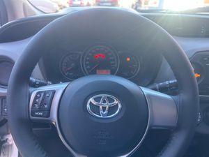 Toyota Yaris 1.0 I   - Foto 9