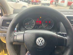 Volkswagen Golf 1.6 I   - Foto 10