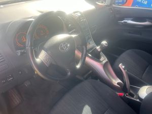 Toyota Auris 1.4 CRDI   - Foto 11