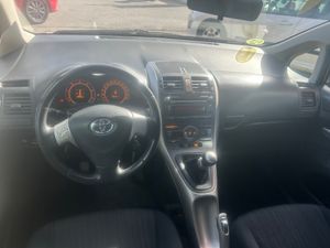 Toyota Auris 1.4 CRDI   - Foto 16