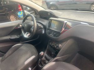 Peugeot 208 1.6 HDI   - Foto 18