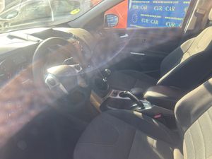 Ford Kuga 1.5 I   - Foto 12