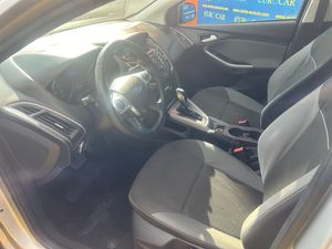 Ford Focus 1.6 I AUT   - Foto 13