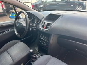 Peugeot 207 1.4 HDI   - Foto 17