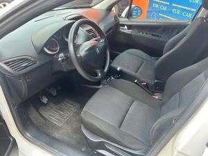 Peugeot 207 1.4 HDI   - Foto 13