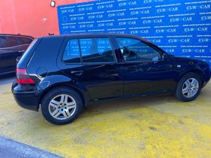 Volkswagen Golf 1.9 TDI   - Foto 23