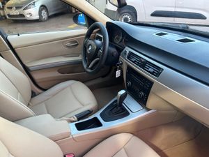 BMW Serie 3 320 D AUT   - Foto 19