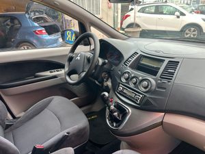 Mitsubishi Grandis 2.0 CRDI   - Foto 18