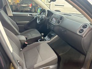 Volkswagen Tiguan 2.0 TDI   - Foto 21