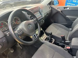 Volkswagen Tiguan 2.0 TDI   - Foto 11