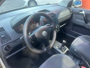 Volkswagen Polo 1.4 I   - Foto 10