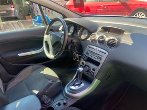 Peugeot 308 2.0 HDI   - Foto 10