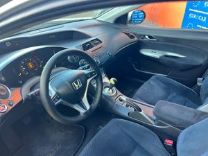 Honda Civic 1.4 I   - Foto 12