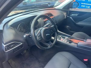 Jaguar F-Pace 2.0 D   - Foto 11