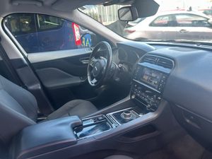 Jaguar F-Pace 2.0 D   - Foto 20