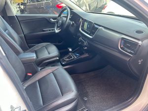 Kia Stonic 1.2 I   - Foto 27
