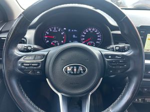 Kia Stonic 1.2 I   - Foto 11