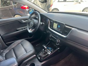 Kia Stonic 1.2 I   - Foto 23