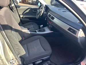 BMW Serie 3 320 D   - Foto 22