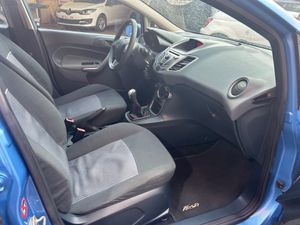 Ford Fiesta 1.3 I   - Foto 24
