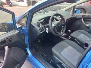 Ford Fiesta 1.3 I   - Foto 15