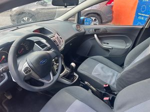Ford Fiesta 1.3 I   - Foto 12