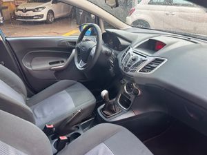 Ford Fiesta 1.3 I   - Foto 21