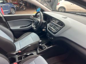 Hyundai i20 1.3 I   - Foto 23