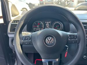 Volkswagen Touran 1.6 TDI   - Foto 11