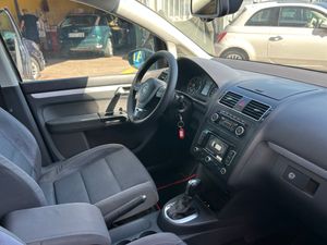 Volkswagen Touran 1.6 TDI   - Foto 22