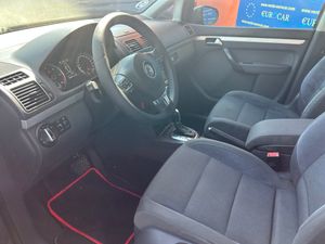 Volkswagen Touran 1.6 TDI   - Foto 16