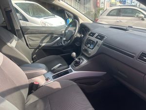 Ford Kuga 2.0 TDCI   - Foto 24
