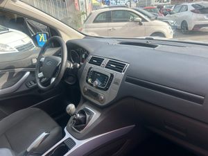 Ford Kuga 2.0 TDCI   - Foto 20