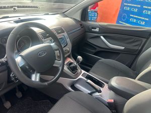 Ford Kuga 2.0 TDCI   - Foto 13