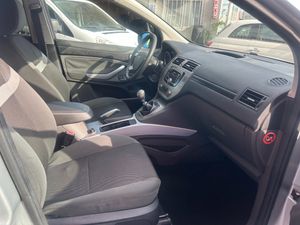 Ford Kuga 2.0 TDCI   - Foto 25