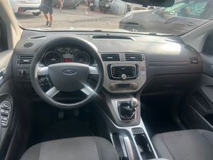 Ford Kuga 2.0 TDCI   - Foto 18