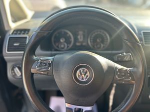 Volkswagen Touran 1.6 TDI   - Foto 11