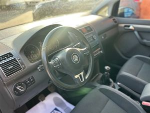 Volkswagen Touran 1.6 TDI   - Foto 12