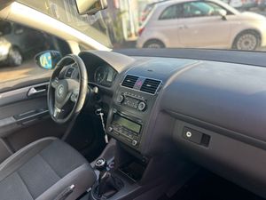 Volkswagen Touran 1.6 TDI   - Foto 21