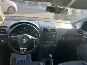 Volkswagen Touran 1.6 TDI   - Foto 18
