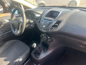 Ford Fiesta 1.2 i   - Foto 18